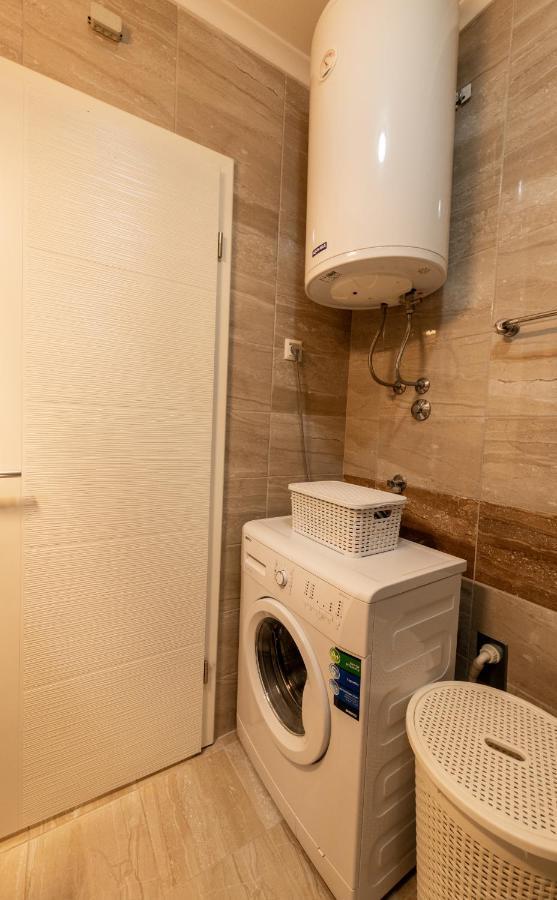 Vesta Apartment Tuzla - Across Bcc Shopping Mall Bagian luar foto