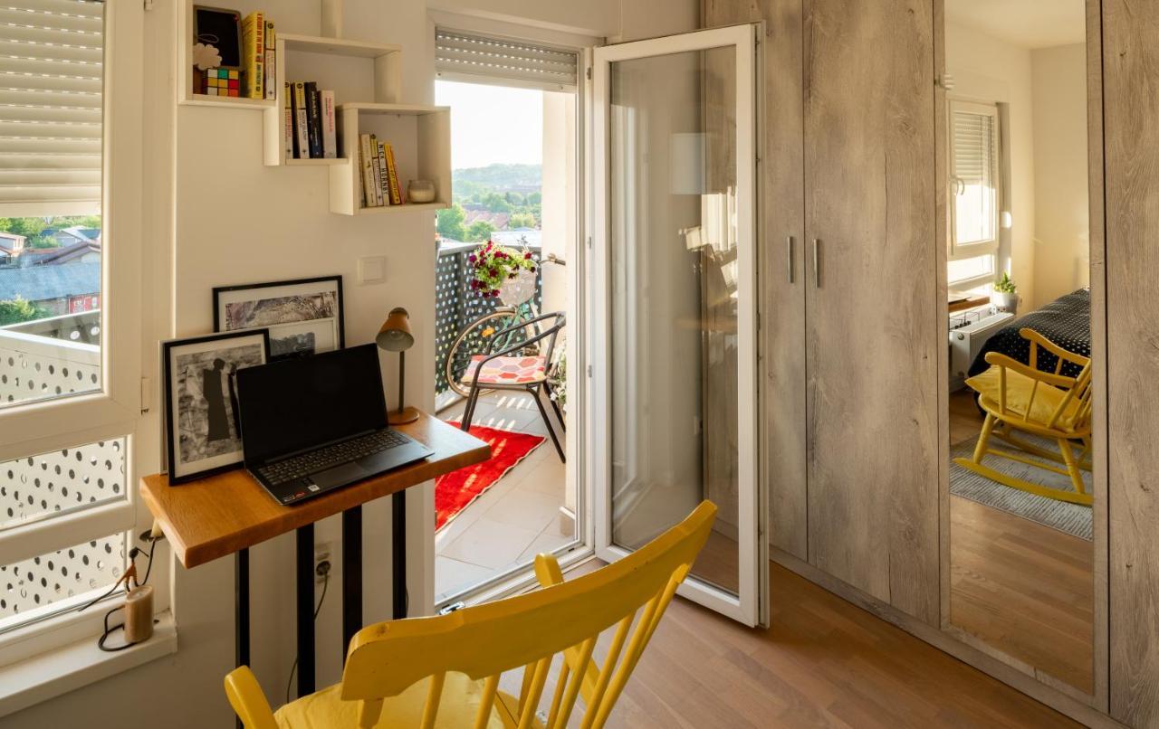 Vesta Apartment Tuzla - Across Bcc Shopping Mall Bagian luar foto