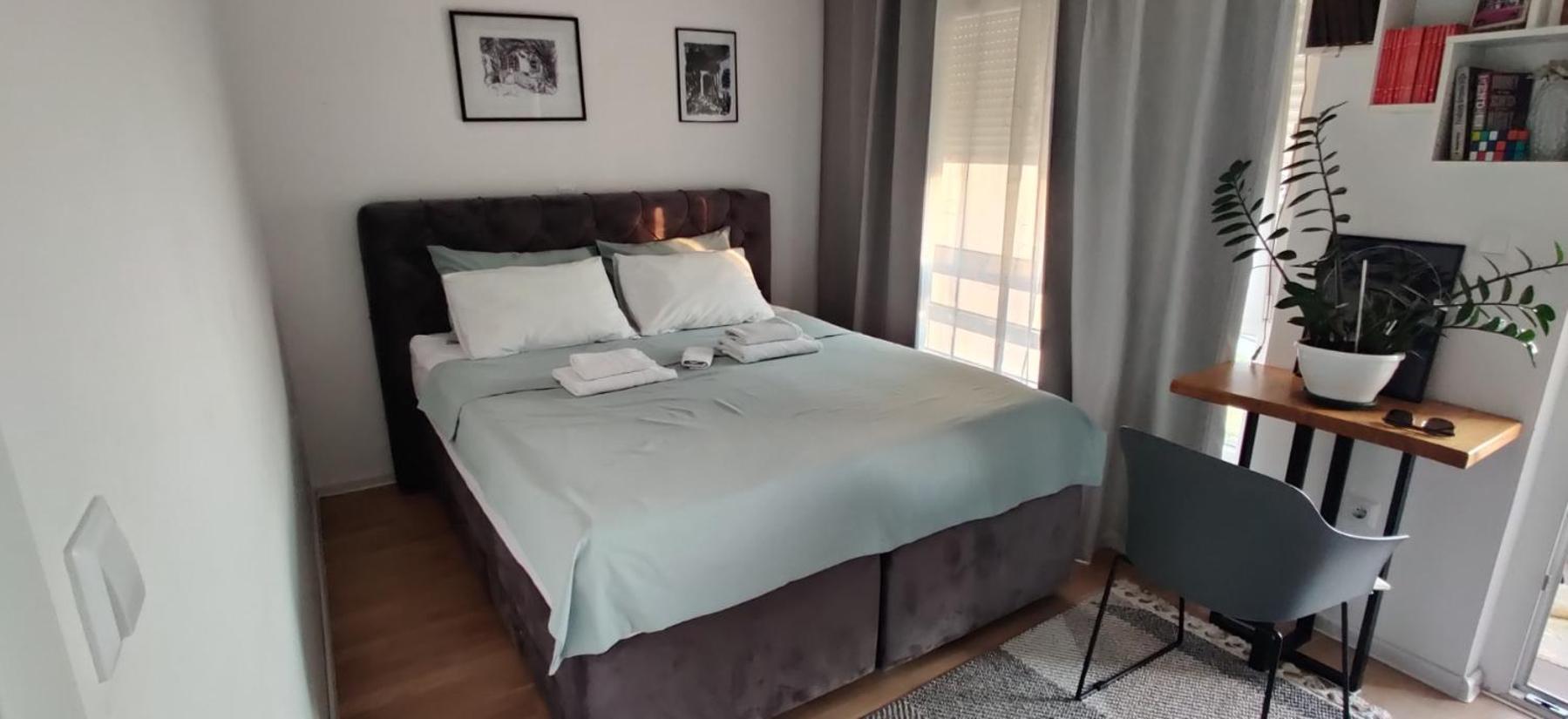 Vesta Apartment Tuzla - Across Bcc Shopping Mall Bagian luar foto